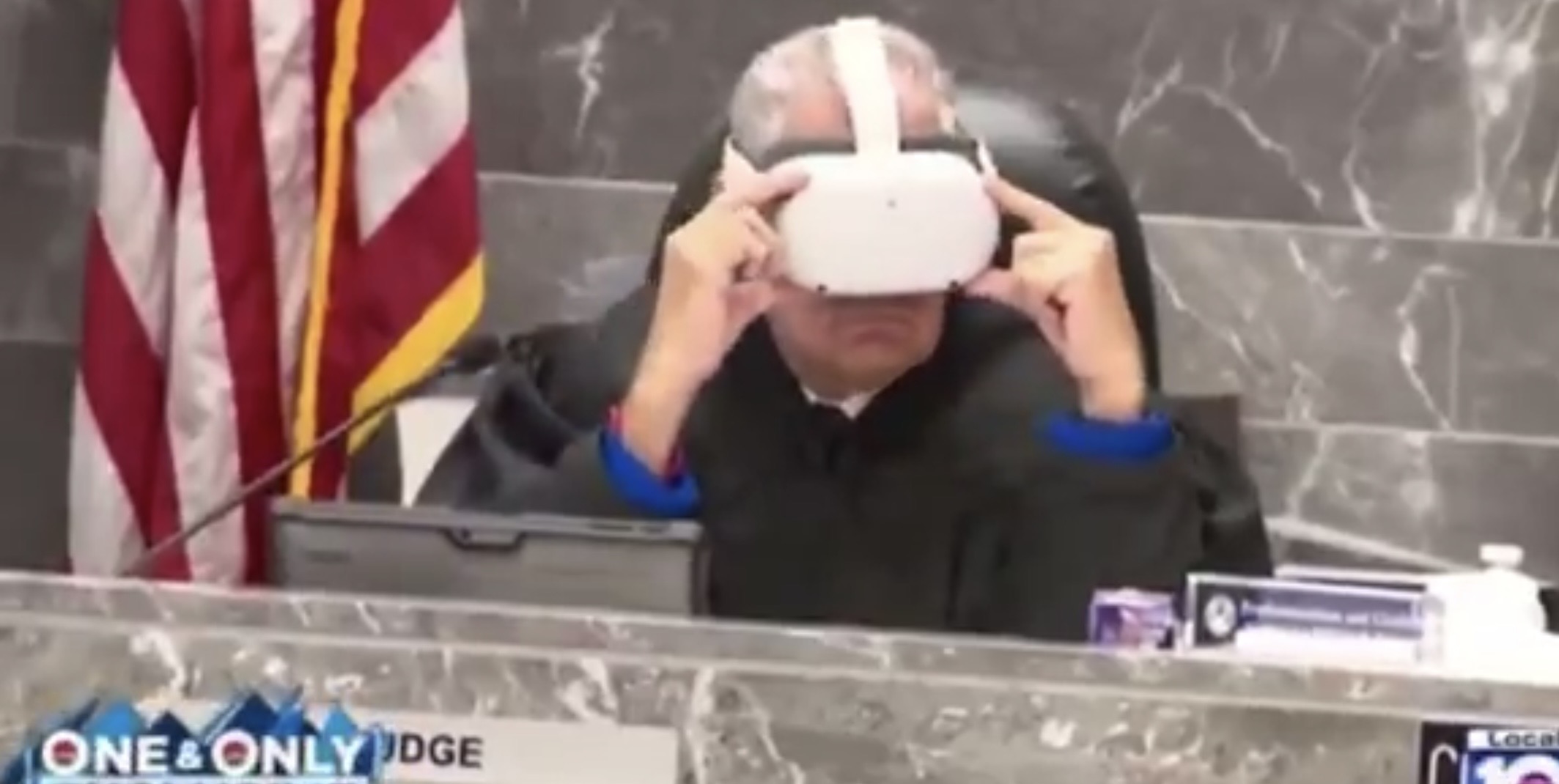 ABD'de Hukukta Sanal Devrim: Hakim Kürsüden İndi, VR Gözlüğü Takarak 'Olay Yerine' Gitti!