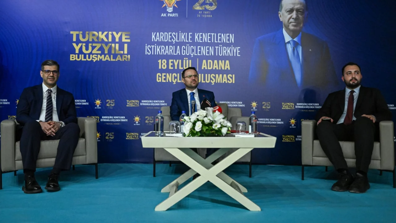 Adalet Bakanı Gürlek Adana'da gençlerle buluştu: Hukuk ve yapay zeka mesajı